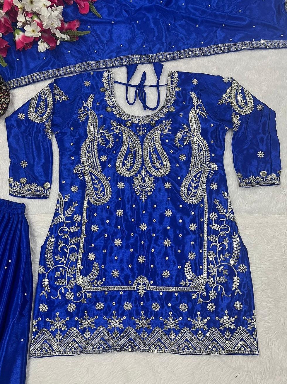 Shop Indian Clothing Online – Lehengas, Sarees & Suits